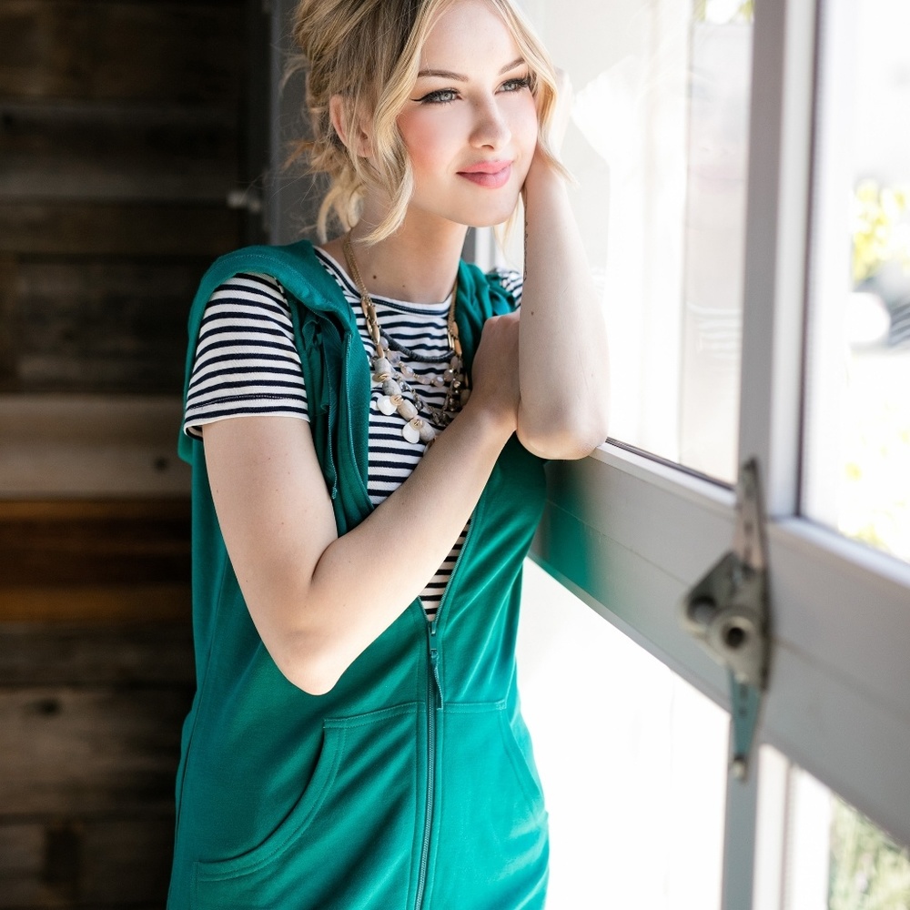 Evy's Tree Reese Sleeveless Vest Hoodie-XL
